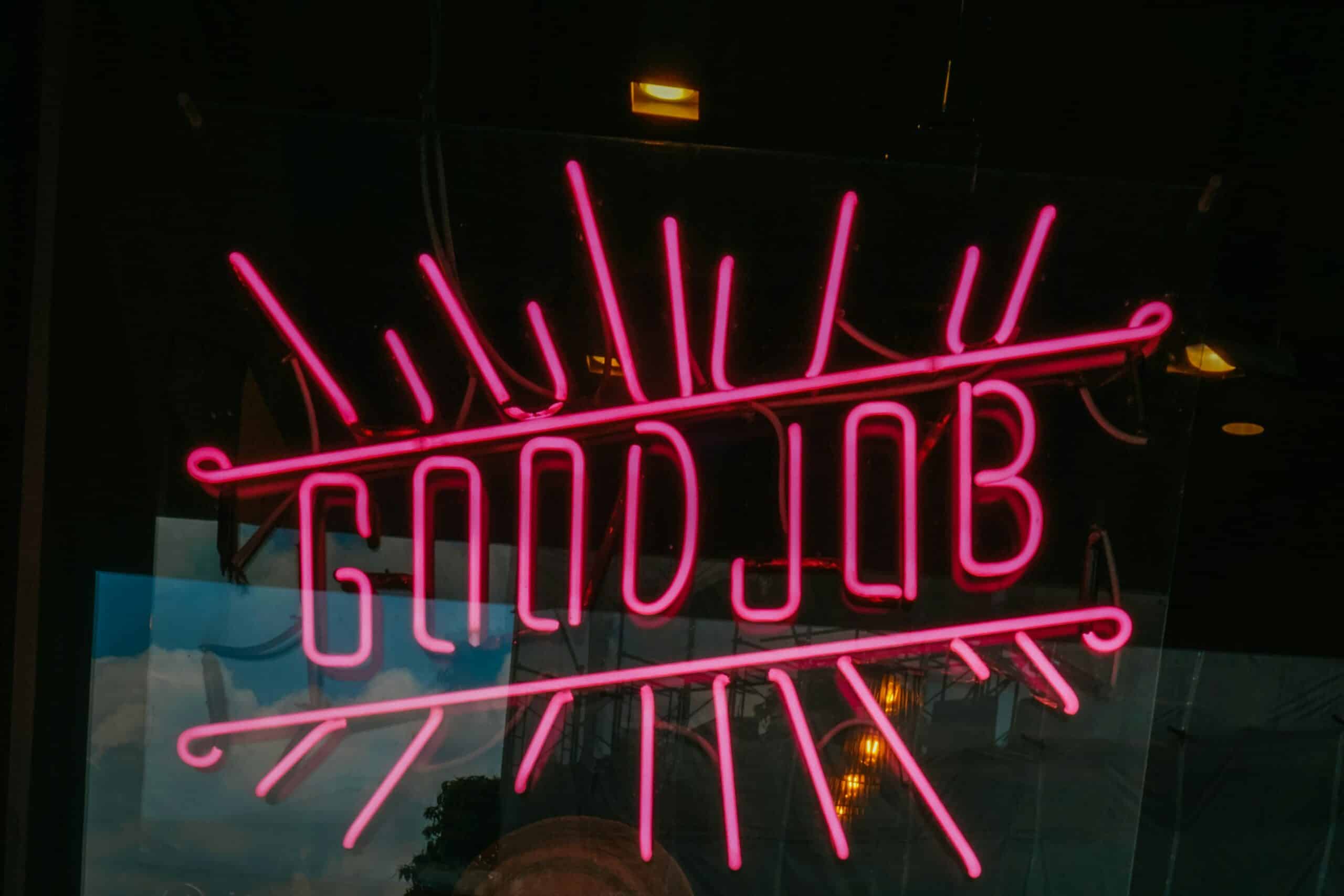 “Not bad, good job”, the compliment that does not work